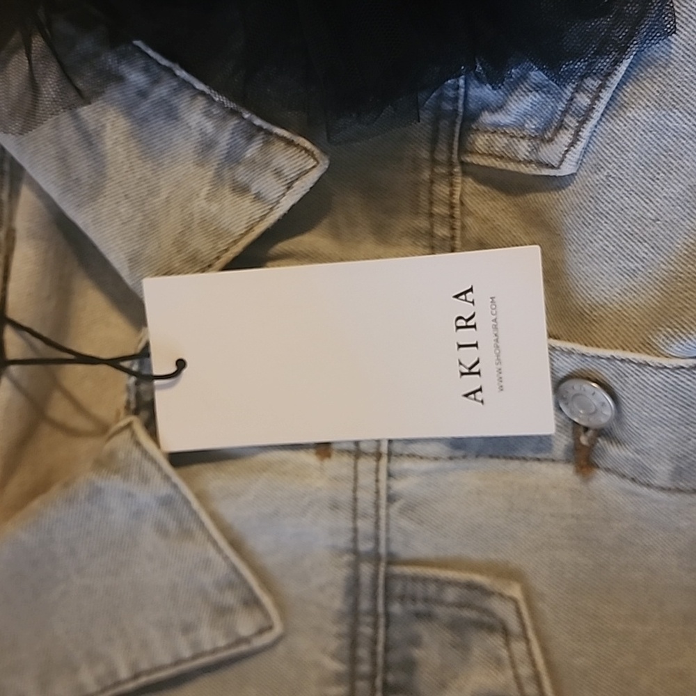 BEBE LUXE TULLE SHOULDER CROPPED DENIM VEST - L